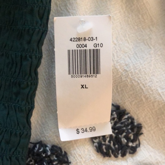 Emerald Green Top. New with Tags. Size XL - Picture 2 of 3